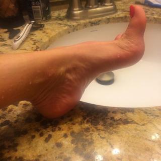 Aundrea Seagren feet photo 4