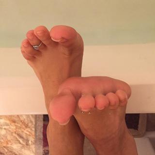 Aundrea Seagren feet photo 16