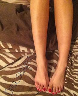Aundrea Seagren feet photo 9