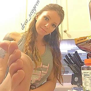 Aundrea Seagren feet photo 7