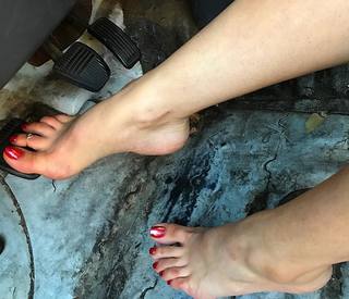 Aundrea Seagren feet photo 3