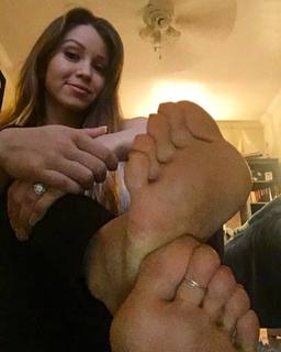 Aundrea Seagren feet photo 17