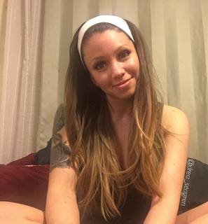 Aundrea Seagren feet photo 10