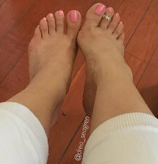 Aundrea Seagren feet photo 2