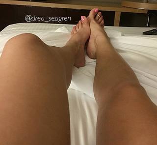 Aundrea Seagren feet photo 17