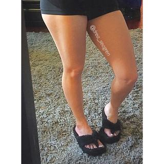 Aundrea Seagren feet photo 12