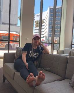 Aundrea Seagren feet photo 17
