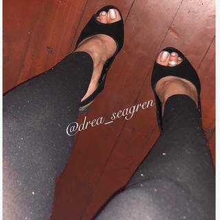 Aundrea Seagren feet photo 2