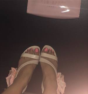 Aundrea Seagren feet photo 4