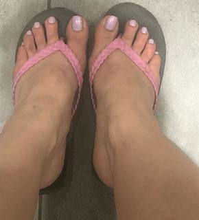 Aundrea Seagren feet photo 3