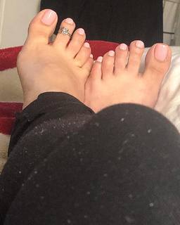 Aundrea Seagren feet photo 1