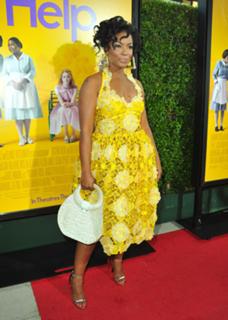 Aunjanue Ellis feet photo 1