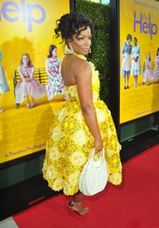 Aunjanue Ellis feet photo 18