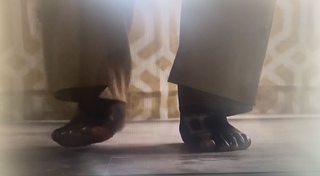 Aunjanue Ellis feet photo 9