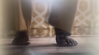 Aunjanue Ellis feet photo 7