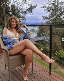 Aura Cristina Geithner feet photo 10