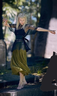 Aurora Aksnes feet photo thumbnail
