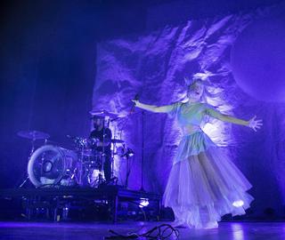Aurora Aksnes feet photo thumbnail