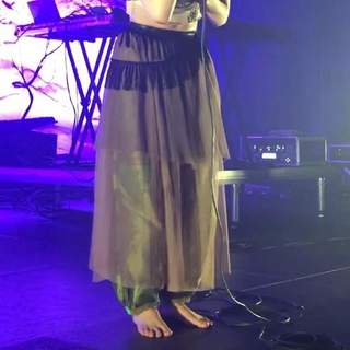 Aurora Aksnes feet photo thumbnail