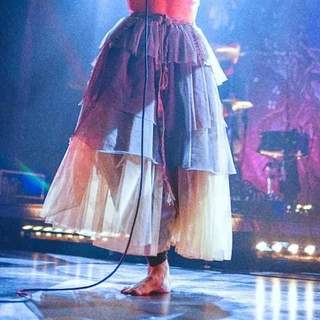 Aurora Aksnes feet photo thumbnail