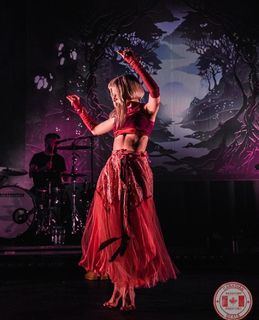 Aurora Aksnes feet photo thumbnail