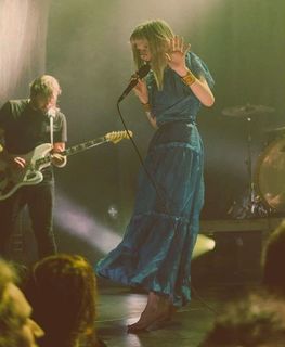 Aurora Aksnes feet photo thumbnail