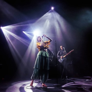 Aurora Aksnes feet photo thumbnail
