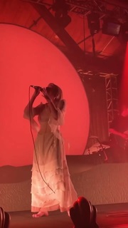 Aurora Aksnes feet photo thumbnail