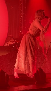 Aurora Aksnes feet photo thumbnail