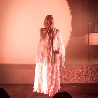 Aurora Aksnes feet photo thumbnail