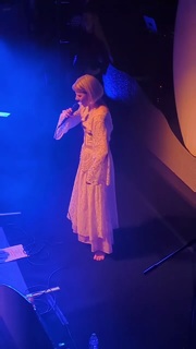 Aurora Aksnes feet photo thumbnail