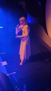 Aurora Aksnes feet photo thumbnail