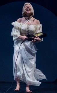Aurora Aksnes feet photo thumbnail