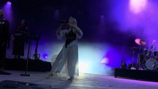 Aurora Aksnes feet photo thumbnail