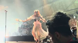 Aurora Aksnes feet photo thumbnail