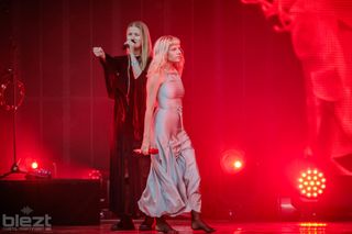 Aurora Aksnes feet photo thumbnail