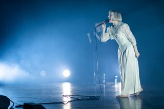 Aurora Aksnes feet photo thumbnail