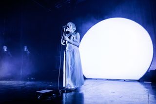 Aurora Aksnes feet photo thumbnail