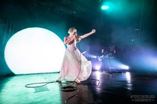 Aurora Aksnes feet photo thumbnail