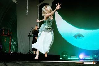Aurora Aksnes feet photo thumbnail