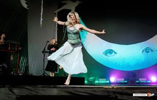 Aurora Aksnes feet photo thumbnail