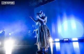 Aurora Aksnes feet photo thumbnail