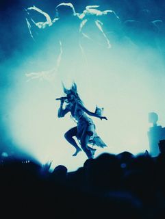 Aurora Aksnes feet photo thumbnail