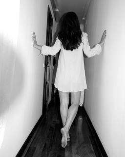 Aurora Carbonell feet photo 2