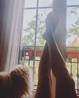 Aurora Carbonell feet photo 1