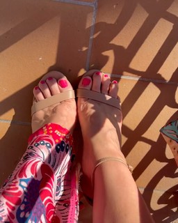 Aurora Carbonell feet photo 1