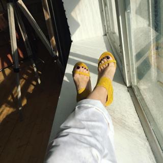 Aurora feet photo 13
