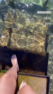 Aurora feet photo 17