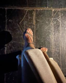 Aurora feet photo 14