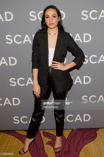Aurora Perrineau feet photo 11